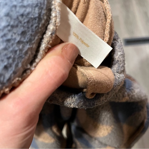 Koolaburra by Ugg Blue & Tan Plaid Button Down Shacket Women’s Size Medium - Picture 11 of 12